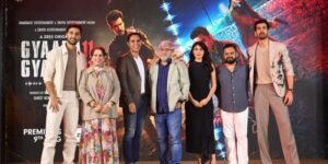 Zee5 করণ জোহর এবং গুনীত মঙ্গা কাপুরের 'গ্যারাহ গ্যায়ারাহ'-এর ট্রেলার ছেড়ে দিয়েছে