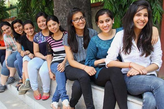 কলকাতার কিশোরী মেয়েদের ট্রেন্ডিং ফ্যাশন, Trending fashion for girls, Trending Fashion, Fashion, Girls