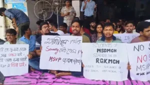 AIIMS সহ বাংলার ২টি হাসপাতালে শেষ হলো কর্মবিরতি, মুর্শিদাবাদ মেডিক্যালে পরিস্থিতি কিছুটা শান্ত
