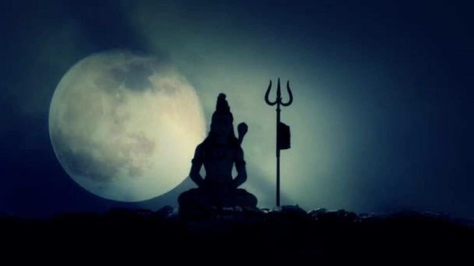 আজ শ্রাবণ পূর্ণিমা ব্রত করা হয়। জেনে নিন শ্রাবণ পূর্ণিমা কি?