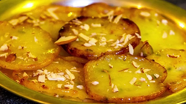 জন্মাষ্টমীতে বানান তালের মালপোয়া