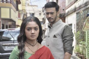 ফুলকির অভিযানে রুদ্রর মুখোশ খুলছে!