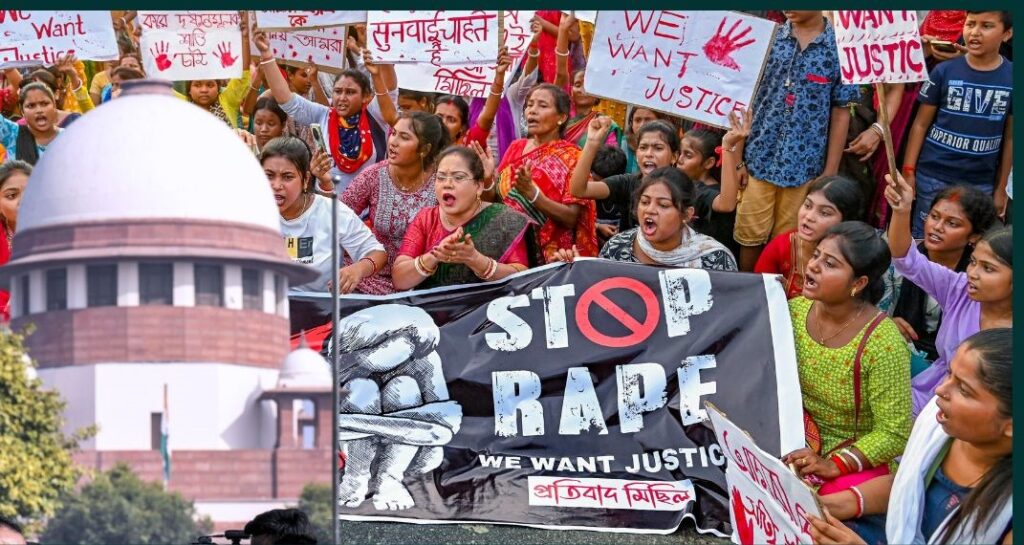‘ন্যায় চাই’ স্লোগান ধ্বনিত, অব্যাহত কর্মবিরতি