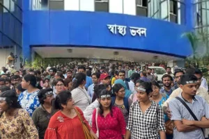 স্বাস্থ্য ভবন এলাকায় সিসি ক্যামেরা বৃদ্ধি: জুনিয়র ডাক্তারদের ধর্নার মধ্যেই পুলিশি নজরদারি আরও কড়া