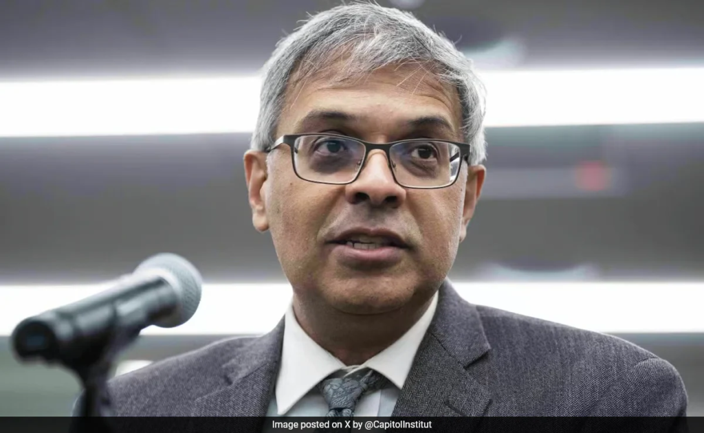 "কলকাতার বিজ্ঞানী জয় ভট্টাচার্য ডোনাল্ড ট্রাম্পের প্রশাসনে পেলেন গুরুত্বপূর্ণ দায়িত্ব"