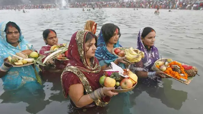 আজকের উৎসব 'ছট পূজা'