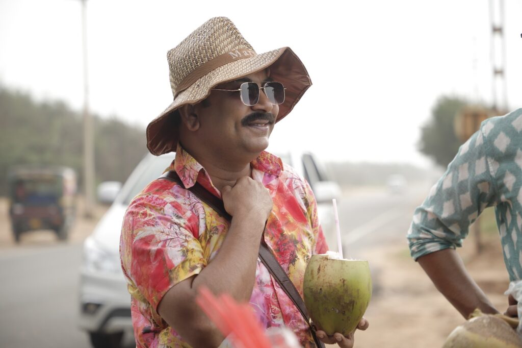 ‘পুরোপুরি একেন’: হইচই-তে আসছে একেন বাবুর নতুন রহস্যের অভিযান