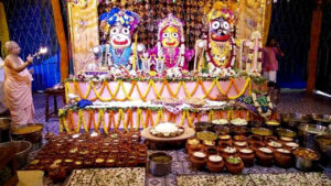 রথযাত্রা ২০২৫: জগন্নাথদেবকে কেন অর্পণ করা হয় ছাপান্ন ভোগ? রাজকীয় ভোগের ইতিহাস ও সম্পূর্ণ তালিকা