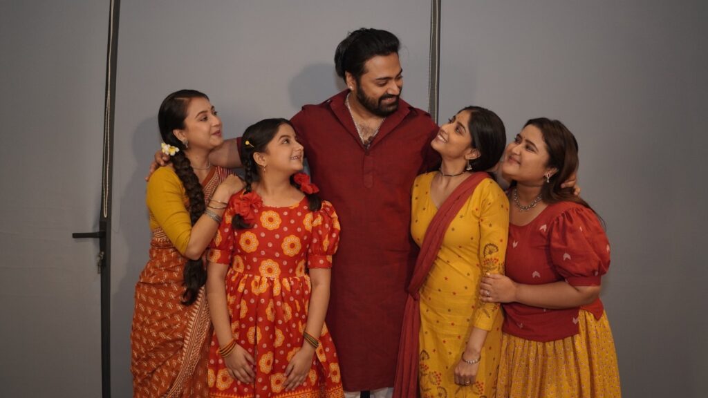 জি বাংলার নতুন মেগা সিরিয়াল ‘দাদামণি’: ভাই-বোনের ভালবাসা ও স্বপ্নের আবেগঘন কাহিনি