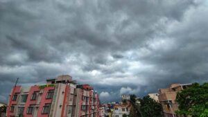 Weather Update: দক্ষিণবঙ্গে বৃষ্টির মধ্যেই চলবে অস্বস্তি, উত্তরবঙ্গে নতুন করে সতর্কতা