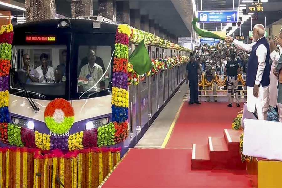 কলকাতা মেট্রো: উদ্বোধন হল বিমানবন্দর-কবি সুভাষ রুট, দেখে নিন সম্পূর্ণ ভাড়ার তালিকা