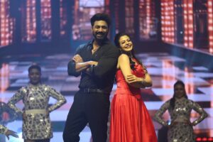 রাঘু ডাকাত ট্রেলার লঞ্চে দেব ও ছবির টিম