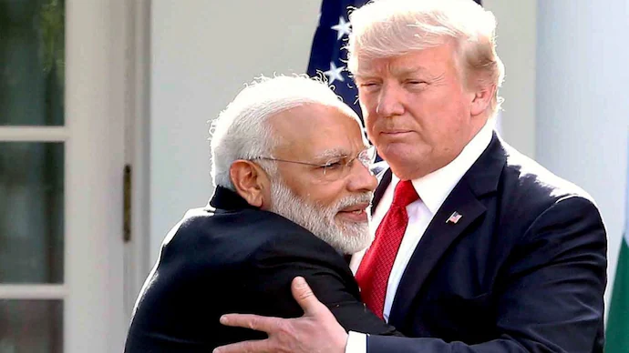 ডোনাল্ড ট্রাম্প এবং নরেন্দ্র মোদীর সাক্ষাৎকারে হাসিমুখ
