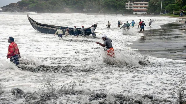 West Bengal IMD Alert : ওড়িশা উপকূল দিয়ে ঢুকছে গভীর নিম্নচাপ, বঙ্গেও ভারী বৃষ্টির সতর্কতা জারি