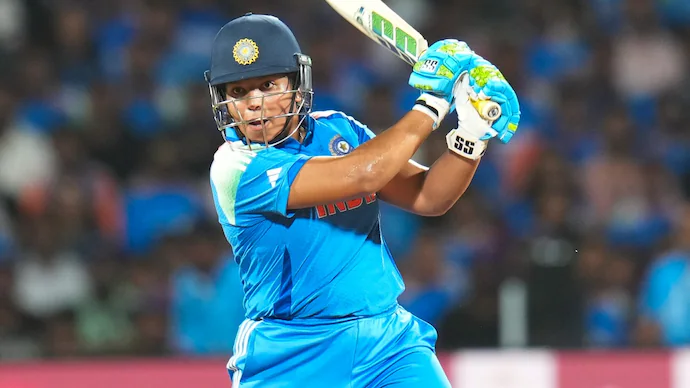 🏏 রিচা ঘোষকে ৩৪ লক্ষ টাকার পুরস্কার! ইডেনে সংবর্ধনার মঞ্চে মমতা, সৌরভ, প্রসেনজিৎ ও কোয়েল — সিএবি’র অনন্য আয়োজন