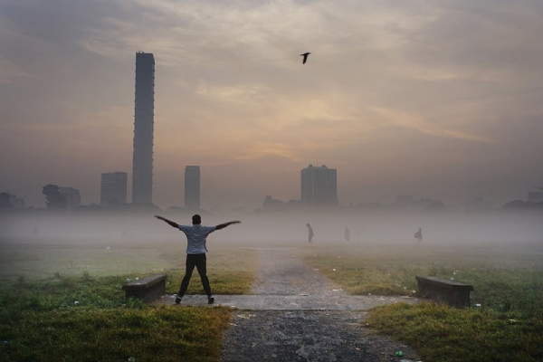 কলকাতায় ফের শীতের আমেজ! সকালে কুয়াশা, রাতের তাপমাত্রায় পতন