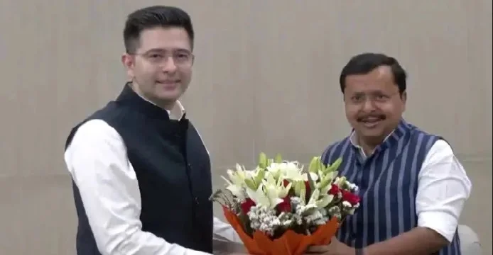 আপে মহা-বিপর্যয়! নীতিন নবীনের সঙ্গে রুদ্ধদ্বার বৈঠক শেষে পদ্ম শিবিরে রাঘব চাড্ডার ‘বিশাল বাহিনী’